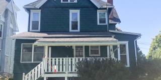 Perfect House in a Perfect Location, 7 BR! Gallery 3