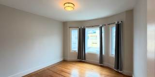UPDATED LARGE BRIGHT 1250sf 2BR/1BA/1GR Crocker Home  AVAILABLE NOW Gallery 5