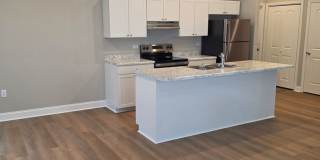 Charming 3 bed, 1.5 bath Gallery 5