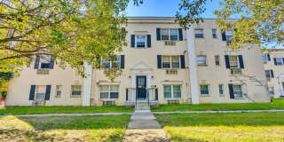 UTILITIES INCLUDED! 2 Bedroom Condo Near Huntington Station Gallery 1