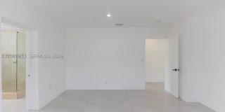 913 NE 2nd St Gallery 24