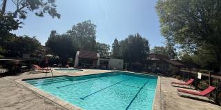 Beautiful 3-Bedroom Condo in Chatsworth! Gallery 25