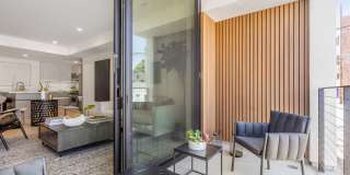 Reeves Place Gallery 42