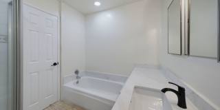 Charming 2-Bedroom Townhouse for Rent in Huntington Beach! Gallery 24