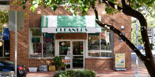 Broad & Washington Gallery 61