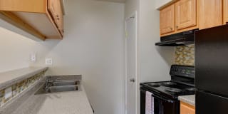 Summit at 7700 Gallery 18