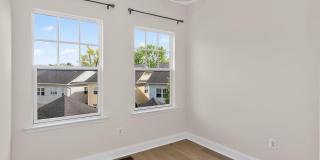 89 SOUTHGATE Avenue Gallery 21