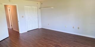 1932 CRESCENT Boulevard Gallery 14