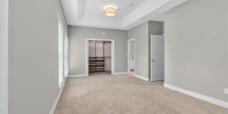 7002 Tulane Avenue Gallery 13