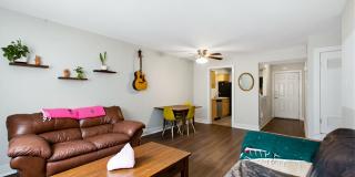 2 Bed 1 Bath Condo by UT and CapMetro Stop Gallery 1