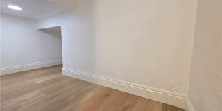 144 Agostino Gallery 13