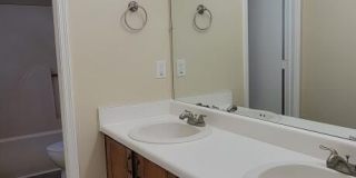 527 Raintree Circle Gallery 25