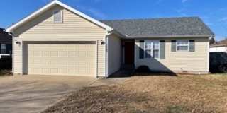 FOR LEASE. VERY NICE 3 BEDROOM 2 BATH HOME IN CARL JUNCTION-$1350 RENT-$1350 DEPOSIT Gallery 1