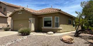 Bright 3BR NW Tucson Basecamp | Private Yard + 2-Car Garage Gallery 1