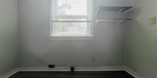 For Rent: 2118 S Penn St. 2 Bedroom 1 Bathroom Home Coming Soon! Washer/Dryer Hook Ups! Pet Friendly! Gallery 15