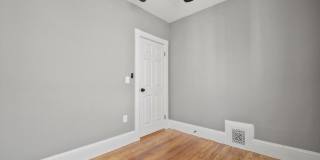 18 Lyon St. Gallery 7