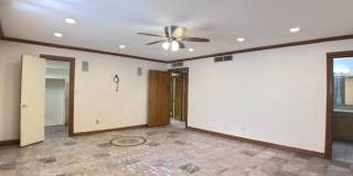 4719 FRANKFORT Avenue Gallery 29