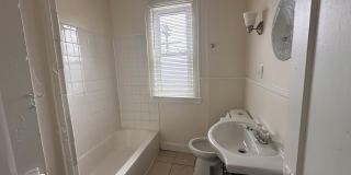 2293 W Philadelphia Street Gallery 16