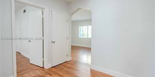 1011 Bay Dr Gallery 7