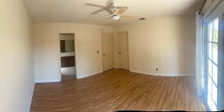 Celebrate 4th of July in Canyon Lake from your 3 bedroom / 2 Bath home with Lake View! Gallery 13