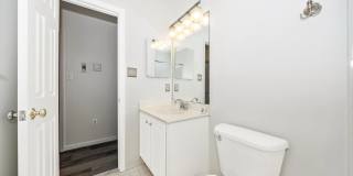 4960 CLARENDON Terrace Gallery 26