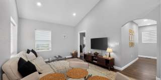 Spacious 4BR House in Denver Gallery 9