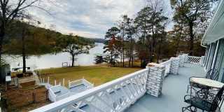 992 CLEAR CREEK DRIVE Gallery 1