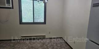 210 N Phillips Ave Gallery 1