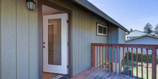 Spacious 4bd 2.5ba Home - Avail. Now! Gallery 3