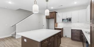 2175 W Parkview Avenue Gallery 10