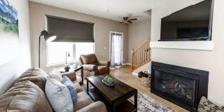Fully Furnished Downtown 2 Bed, 4 Bath Executive Townhouse Gallery 9