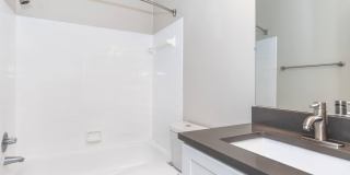 Huntington Square Gallery 21