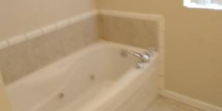 513-1 S. Ash St Gallery 4