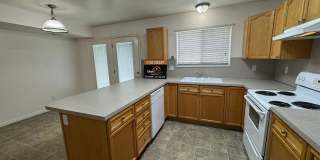 3 bedroom 2.5 Bath Townhouse-Small Dogs Allowed 3 bedroom 2.5 Bath Townhouse-Small Dogs Allowed Gallery 7