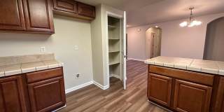 Well maintained home in desirable neighborhood! Gallery 11