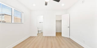 4021 Stevely Ave Gallery 35