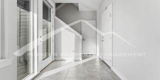 Modern home with 2-Car Attached Garage and Central AC! Gallery 4