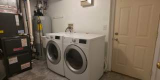 Single Family Home 2 beds 1  Full bath and 1 Half bath Available Now! Gallery 19