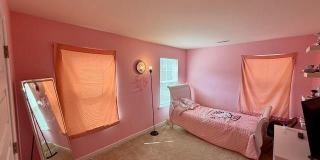 107 Stephens Court Gallery 27