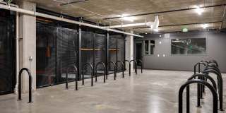 Jute Gallery 36