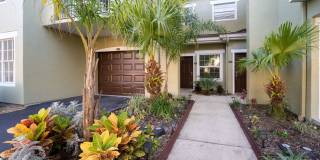 Las Palmas 1/1 Condo Gallery 1