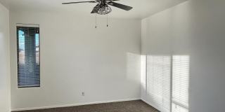 7706 S 24th Drive Gallery 17