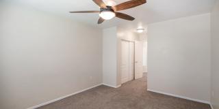 Beautiful Pet Friendly 3 bed/2.5 bath Townhome in Layton! Available on August 19th! Gallery 10