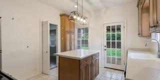 CHARMING ALAMO HEIGHTS COTTAGE Gallery 15