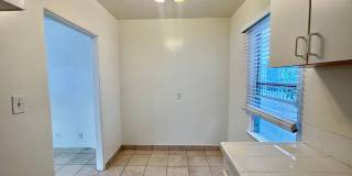 Bright & Spacious Unit in the Heart of Burbank – Utilities Included! Gallery 5