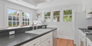 126 8TH Avenue NE Gallery 22