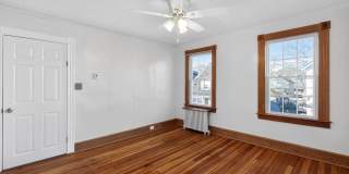 Charming 2BR apartment in Newport Gallery 4