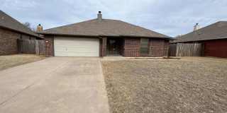 Great 3 Bed 2 Bath Home In Moore Schools!! You Wont Want To Miss This One! Gallery 1