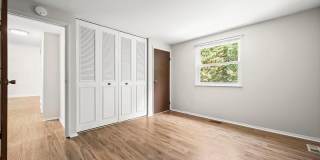 5435 THE BRIDLE Path Gallery 23