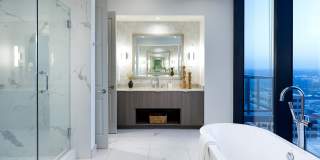 Hanover Brazos Street Gallery 20